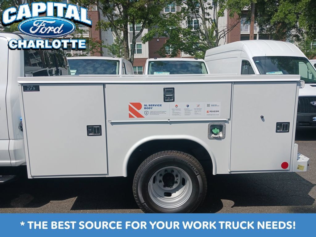 New 2026 Ford F350 XL w/ XL Chrome Package AWD/4WD image 9