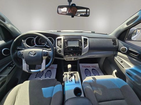 Used 2014 Toyota Tacoma 4x4 Access Cab V6 w/ TRD Sport Package image 10