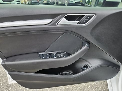 Used 2016 Audi A3 e-tron Premium FWD image 17