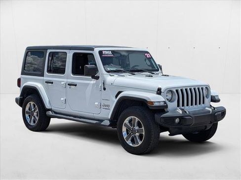 Used 2021 Jeep Wrangler Unlimited Sahara image 3