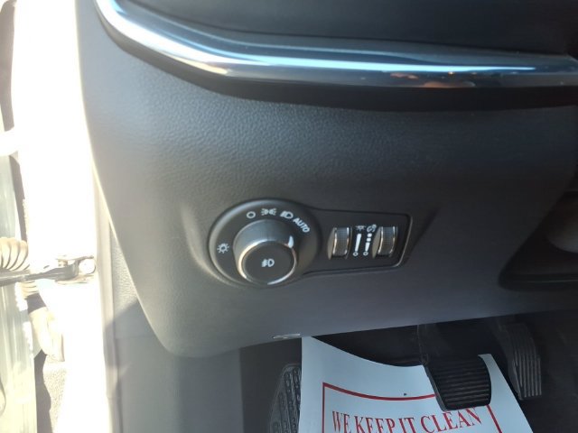 Used 2022 Jeep Compass High Altitude AWD/4WD image 16