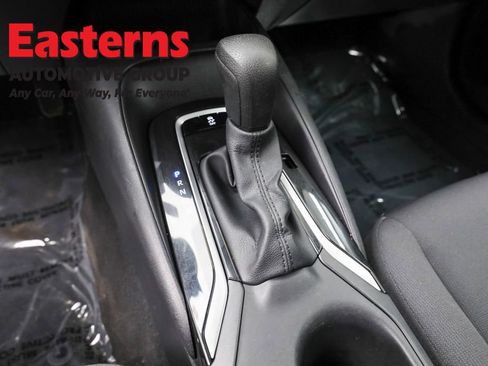 Used 2025 Toyota Corolla LE image 12