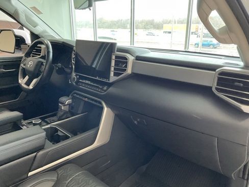 Used 2022 Toyota Tundra Limited image 19