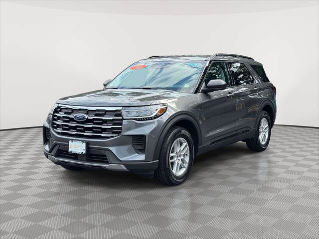 Used 2026 Ford Explorer Active AWD/4WD image 3