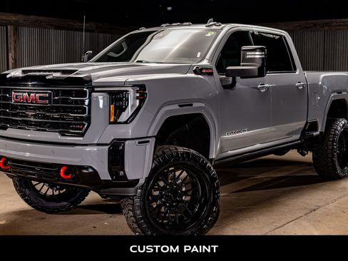 Used 2025 GMC Sierra 2500 AT4 w/ AT4 Premium Plus Package image 5