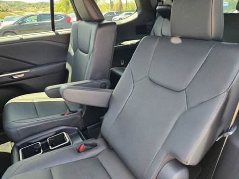 Used 2024 Lexus TX 500h AWD w/ Technology Package image 11