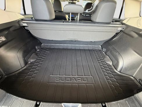 Used 2019 Subaru Crosstrek 2.0i Limited w/ Moonroof Package w/Navigation image 14