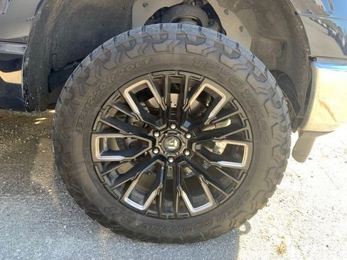 Used 2022 Ford F150 Lariat w/ Max Trailer Tow Package image 30