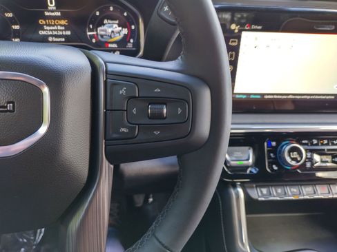 Used 2025 GMC Sierra 3500 Denali Ultimate image 21