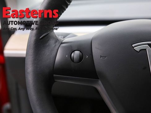 Used 2022 Tesla Model Y Performance image 14