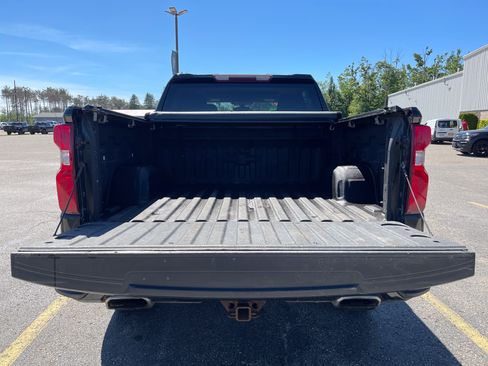Used 2019 Chevrolet Silverado 1500 LT Trail Boss w/ Convenience Package AWD/4WD image 9
