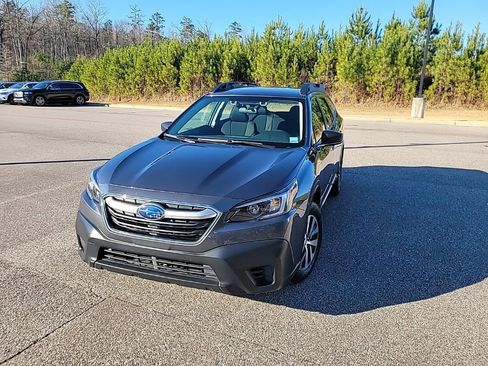 Used 2021 Subaru Outback 2.5i image 3