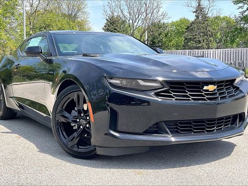 Used 2022 Chevrolet Camaro LT RWD image 1