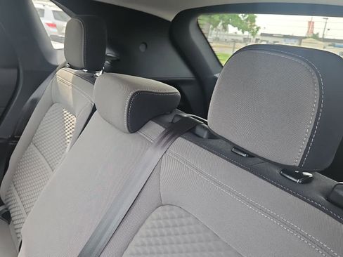 Used 2021 Ford Escape SE w/ SE Sport Appearance Package image 12