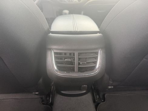 Used 2024 Chevrolet Malibu LT FWD image 15