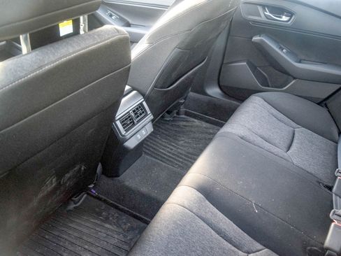 Used 2025 Honda Accord SE image 17