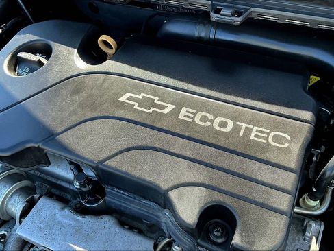 Used 2017 Chevrolet Cruze LT w/ Convenience Package image 33