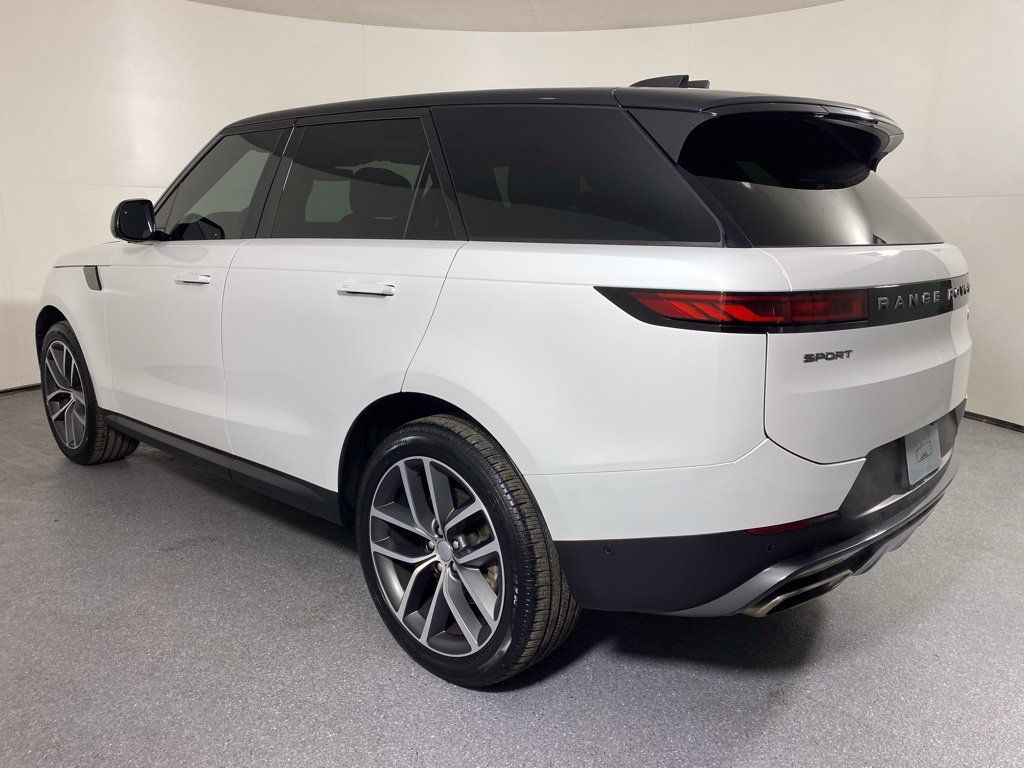 Used 2023 Land Rover Range Rover Sport SE AWD/4WD image 7