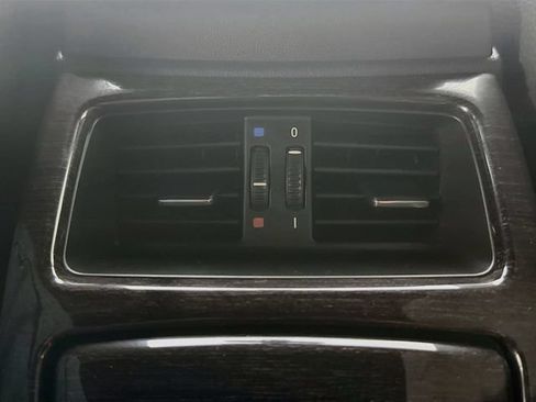 Used 2011 BMW 328i Convertible RWD image 25