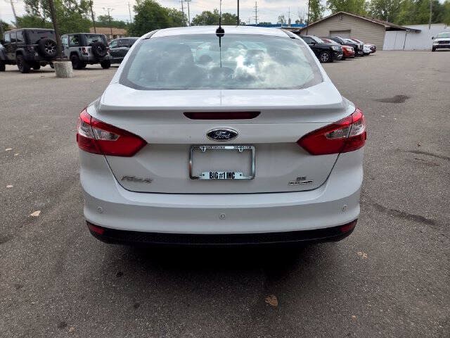 Used 2014 Ford Focus SE FWD image 5