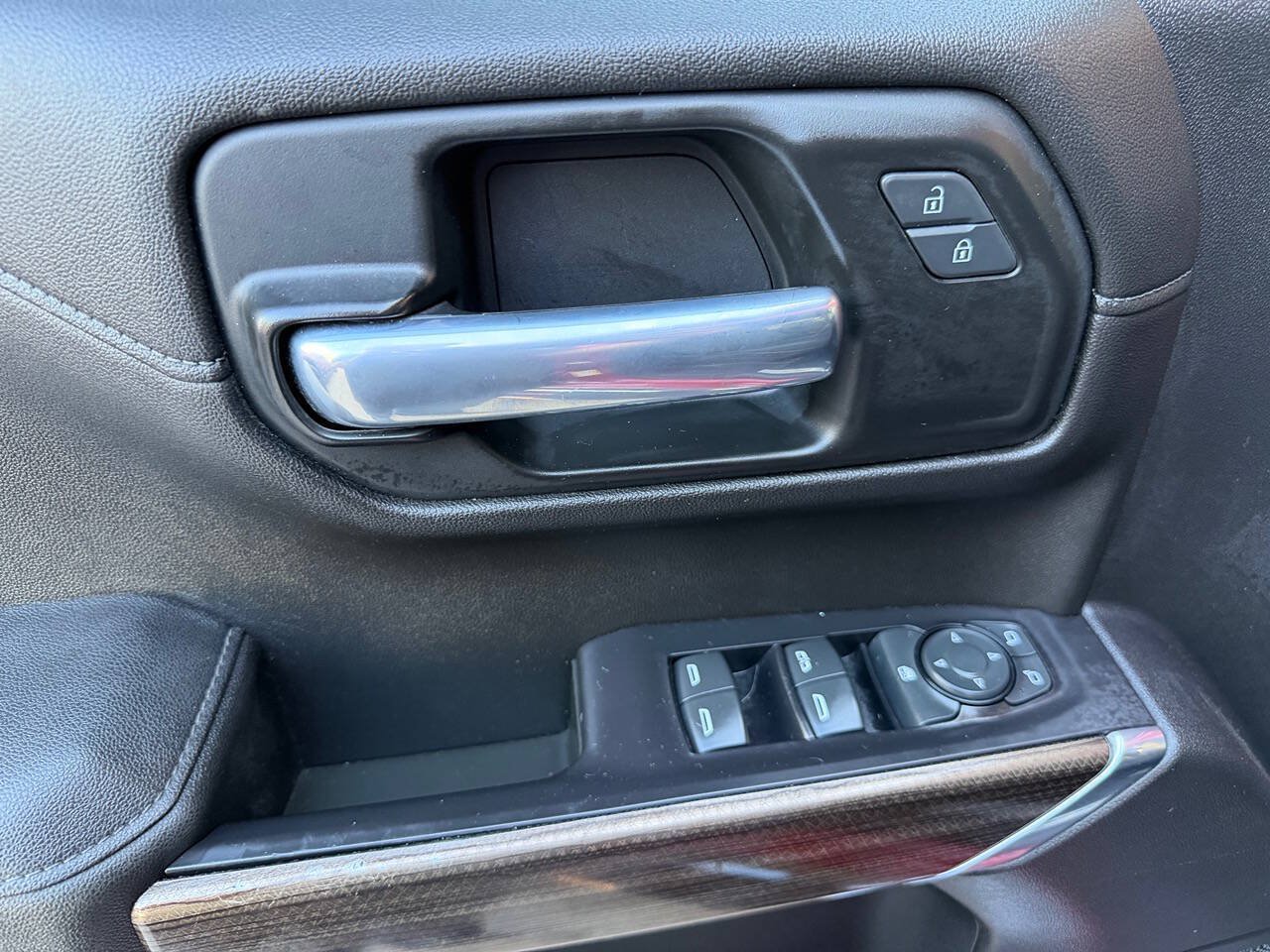 Used 2021 Chevrolet Silverado 1500 RST AWD/4WD image 19