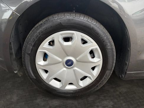 Used 2018 Ford Fusion SE w/ Fusion SE Technology Package FWD image 34