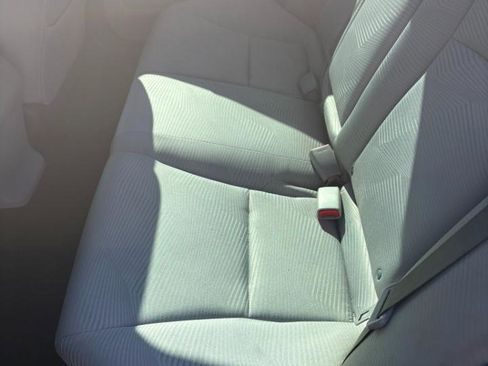 Used 2014 Honda Accord LX image 32