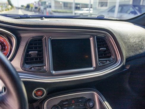 Used 2016 Dodge Challenger SRT Hellcat RWD image 25