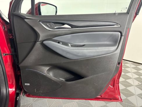 Used 2021 Buick Enclave Essence w/ Sport Touring Edition FWD image 40