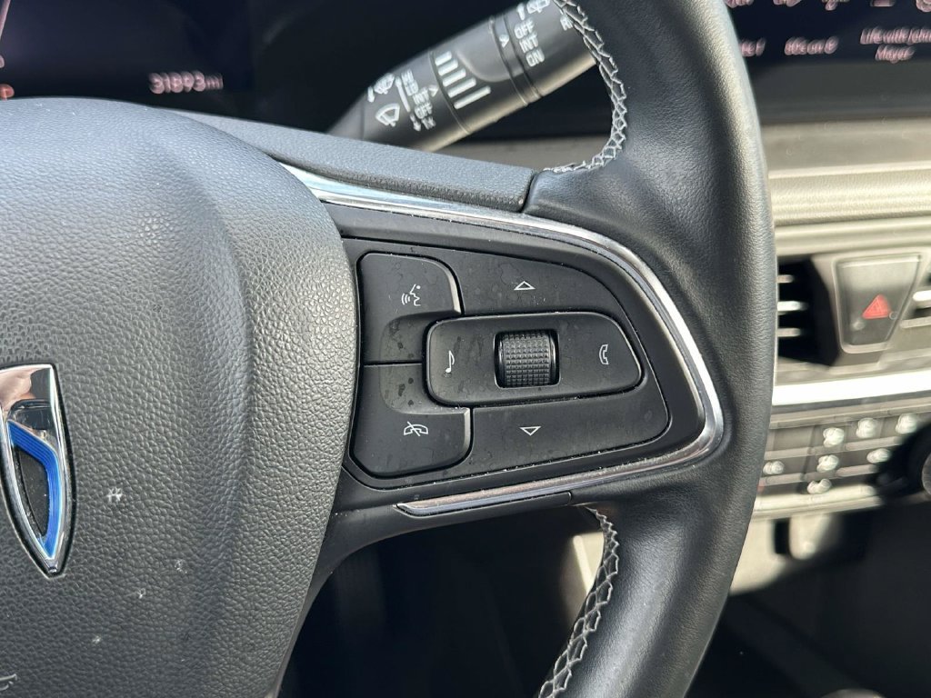 Used 2024 Buick Encore GX Preferred w/ Comfort Package FWD image 23