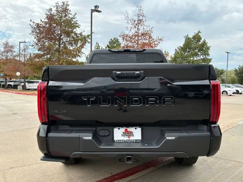 Used 2023 Toyota Tundra SR5 AWD/4WD image 7