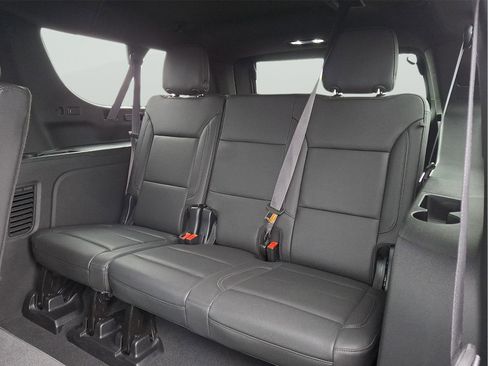 Used 2024 Chevrolet Suburban LT AWD/4WD image 47