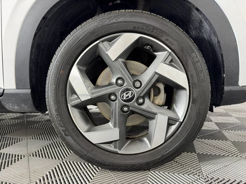 Used 2023 Hyundai Venue Limited w/ Cargo Package FWD image 45