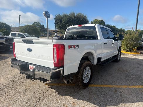 Used 2025 Ford F250 XLT w/ FX4 Off-Road Package AWD/4WD image 5