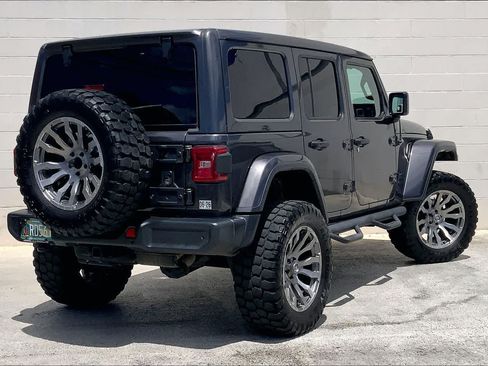 Used 2021 Jeep Wrangler Unlimited Sahara AWD/4WD image 22