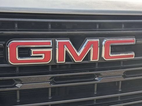Used 2023 GMC Sierra 1500 Elevation AWD/4WD image 9