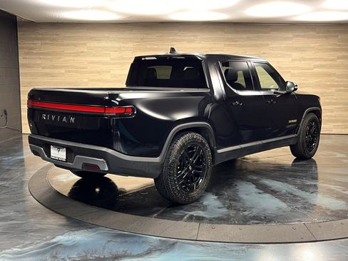 Used 2022 Rivian R1T Adventure image 13