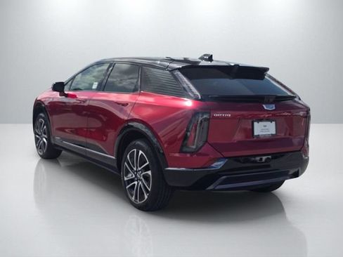 Used 2025 Cadillac Optiq Sport 1 AWD/4WD image 7