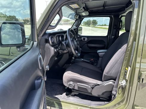 Certified 2022 Jeep Wrangler Unlimited Sport AWD/4WD image 10