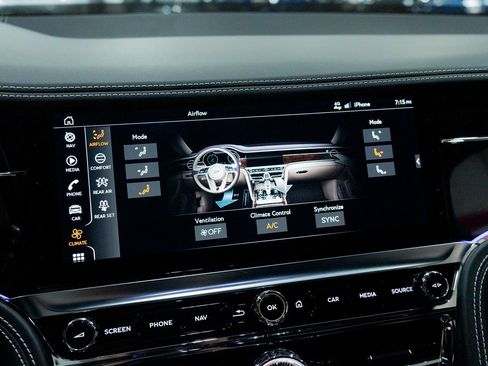 Used 2021 Bentley Flying Spur V8 image 66