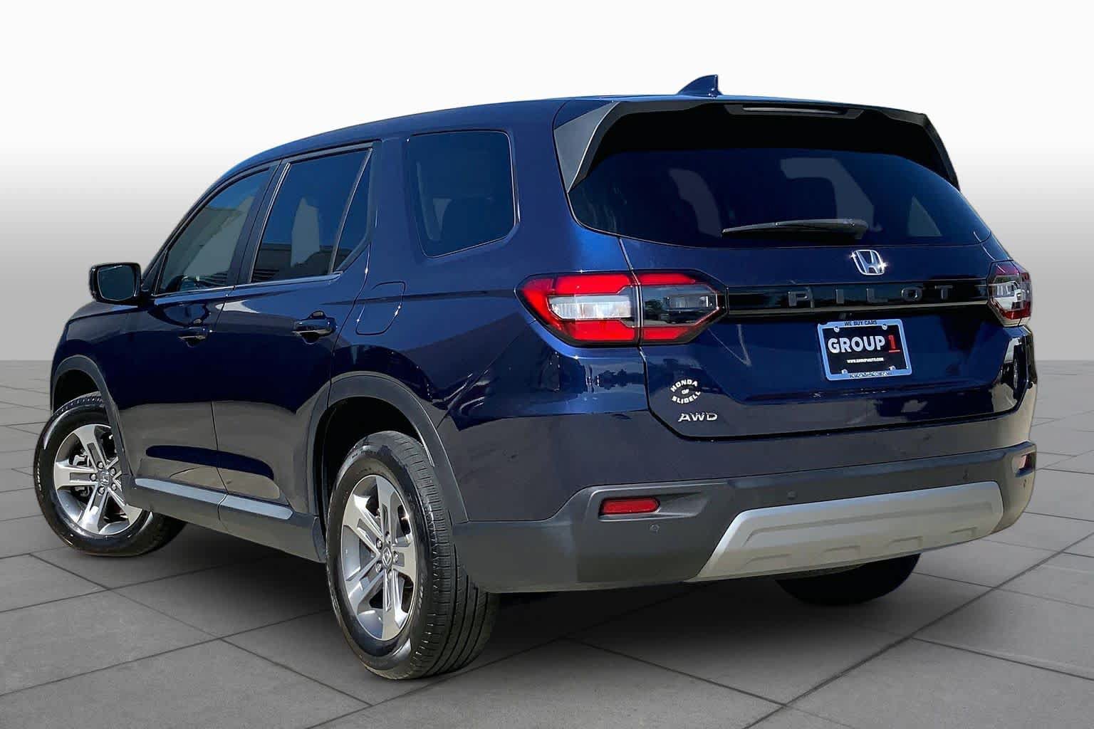 Used 2025 Honda Pilot EX-L image 12