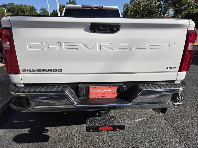 Used 2022 Chevrolet Silverado 3500 LTZ w/ Gooseneck/5TH Wheel Package RWD image 14