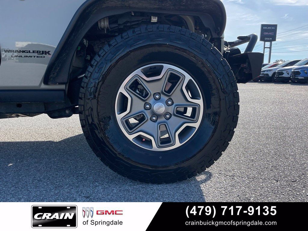Used 2018 Jeep Wrangler Unlimited Rubicon w/ Cold Weather Group AWD/4WD image 29