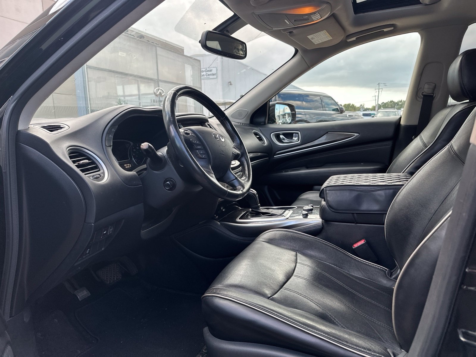 Used 2017 INFINITI QX60 FWD w/ Premium Plus Package image 11