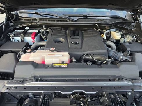 Used 2023 Toyota Tundra Platinum RWD image 15