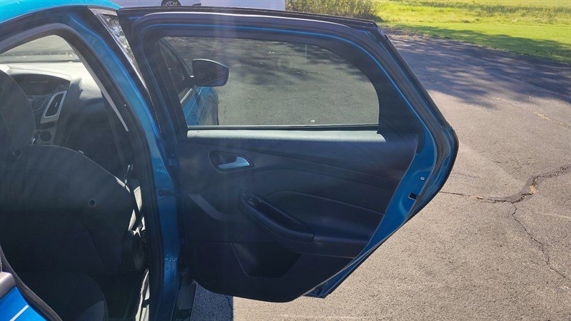 Used 2014 Ford Focus SE FWD image 9