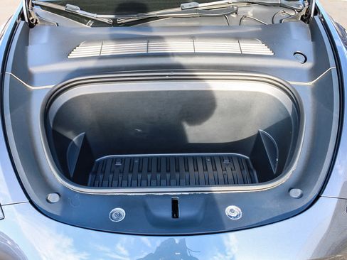 Used 2023 Tesla Model Y Performance image 26