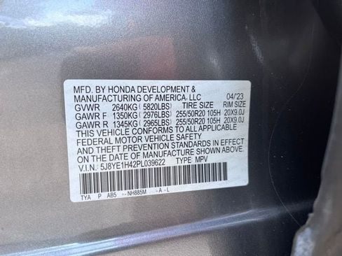 Used 2023 Acura MDX SH-AWD w/ Technology Package image 16