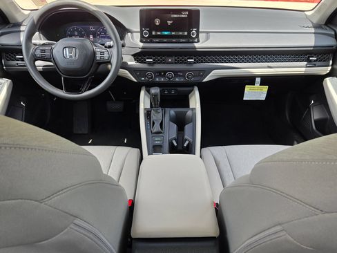 Certified 2025 Honda Accord SE image 16