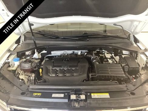 Used 2024 Volkswagen Tiguan SE R-Line AWD/4WD image 17